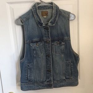 American eagle jean vest